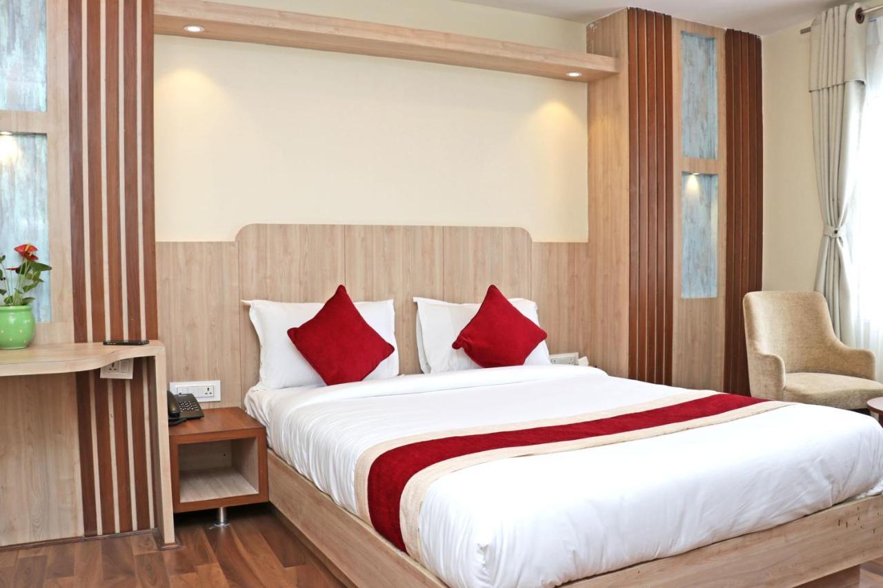 Hotel Nilakantha Pvt. Ltd 카트만두 외부 사진