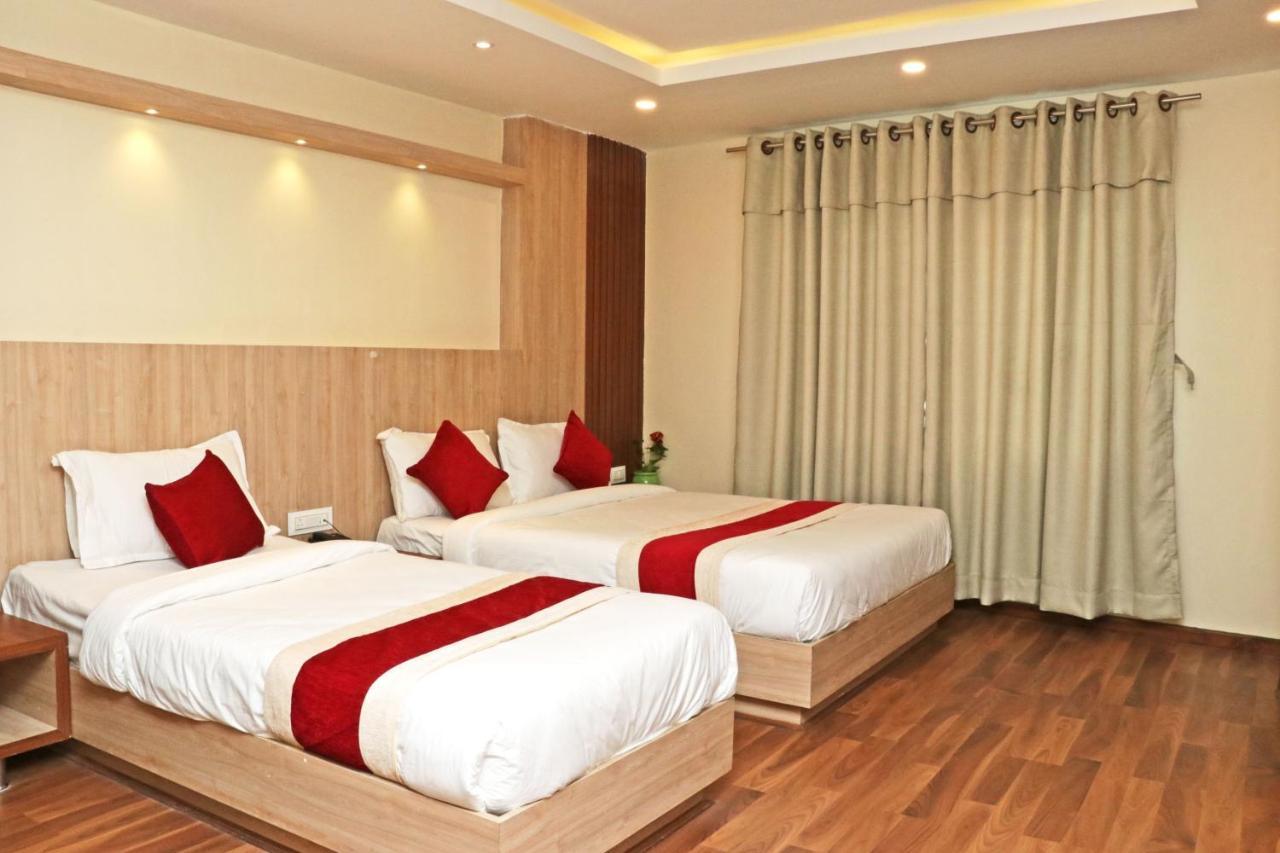 Hotel Nilakantha Pvt. Ltd 카트만두 외부 사진