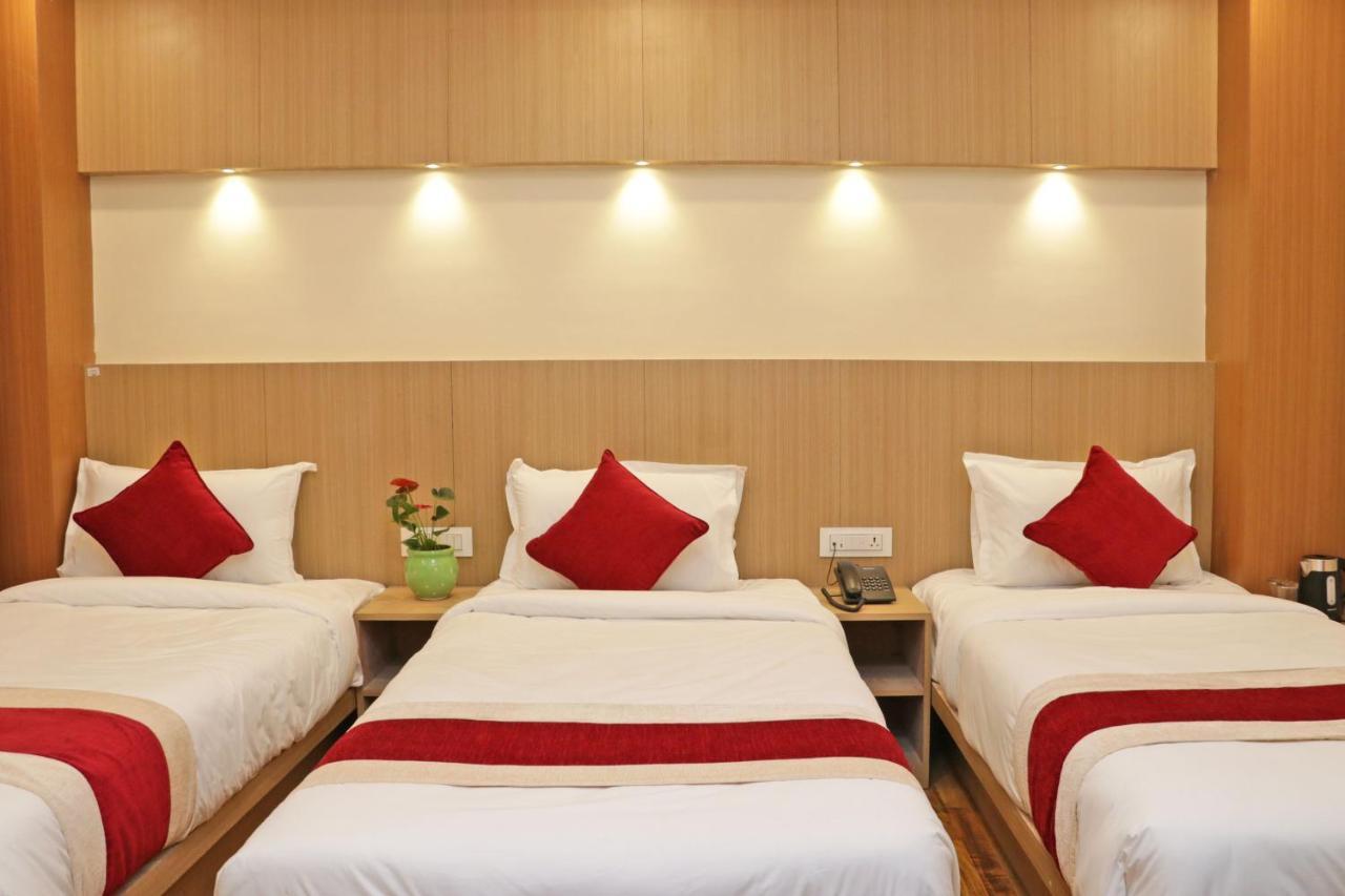 Hotel Nilakantha Pvt. Ltd 카트만두 외부 사진