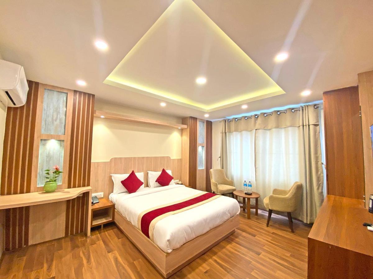 Hotel Nilakantha Pvt. Ltd 카트만두 외부 사진
