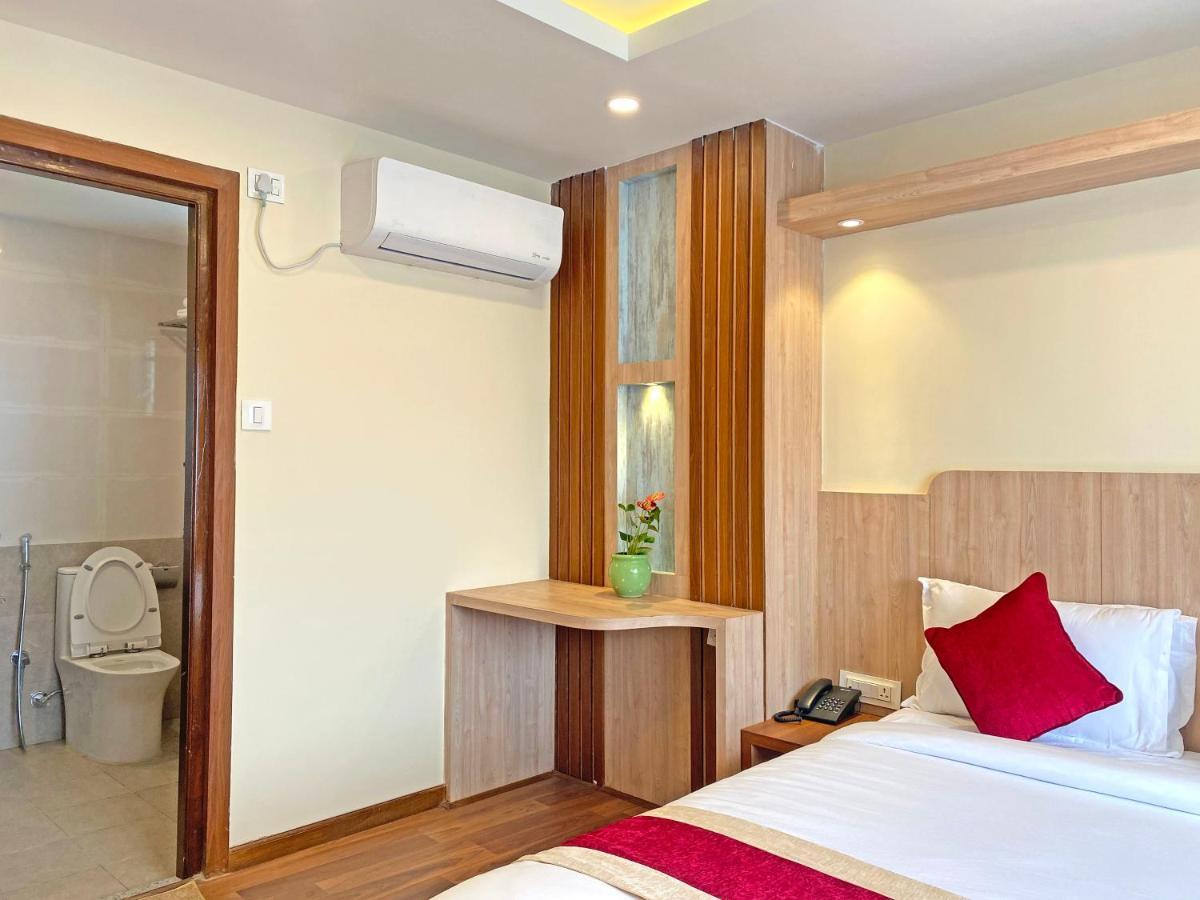 Hotel Nilakantha Pvt. Ltd 카트만두 외부 사진