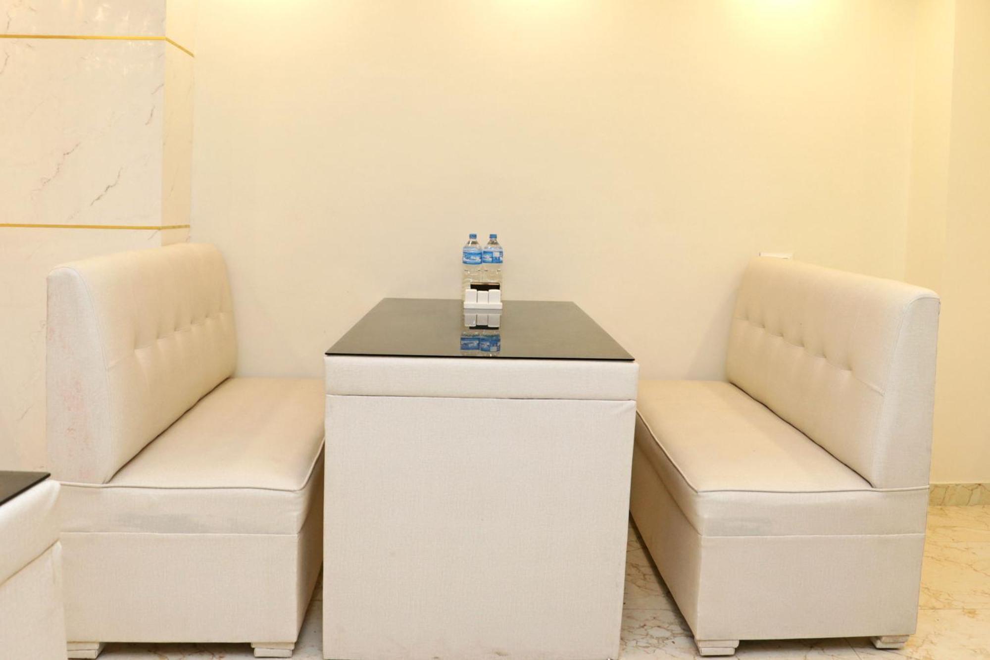 Hotel Nilakantha Pvt. Ltd 카트만두 외부 사진