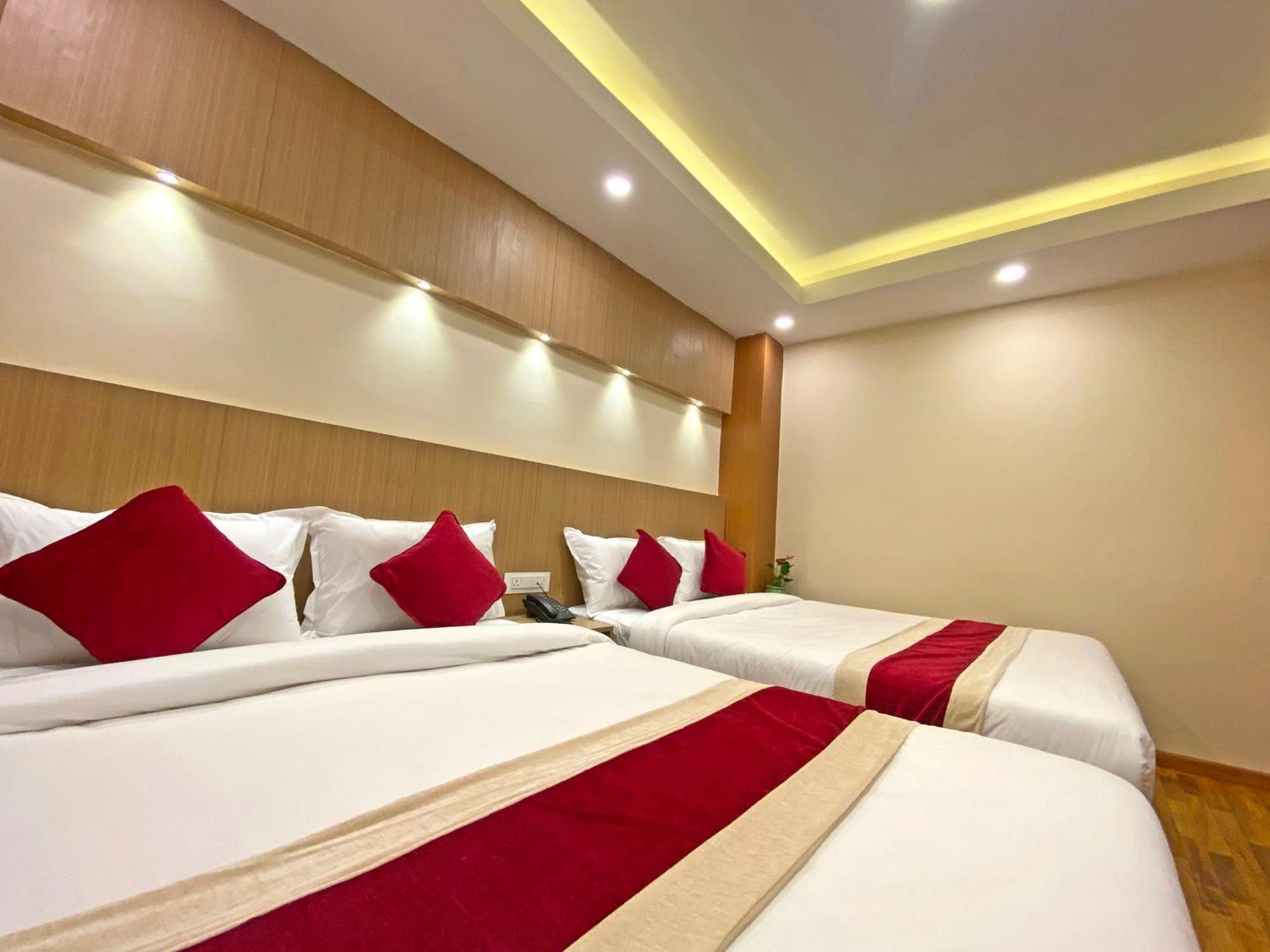 Hotel Nilakantha Pvt. Ltd 카트만두 외부 사진