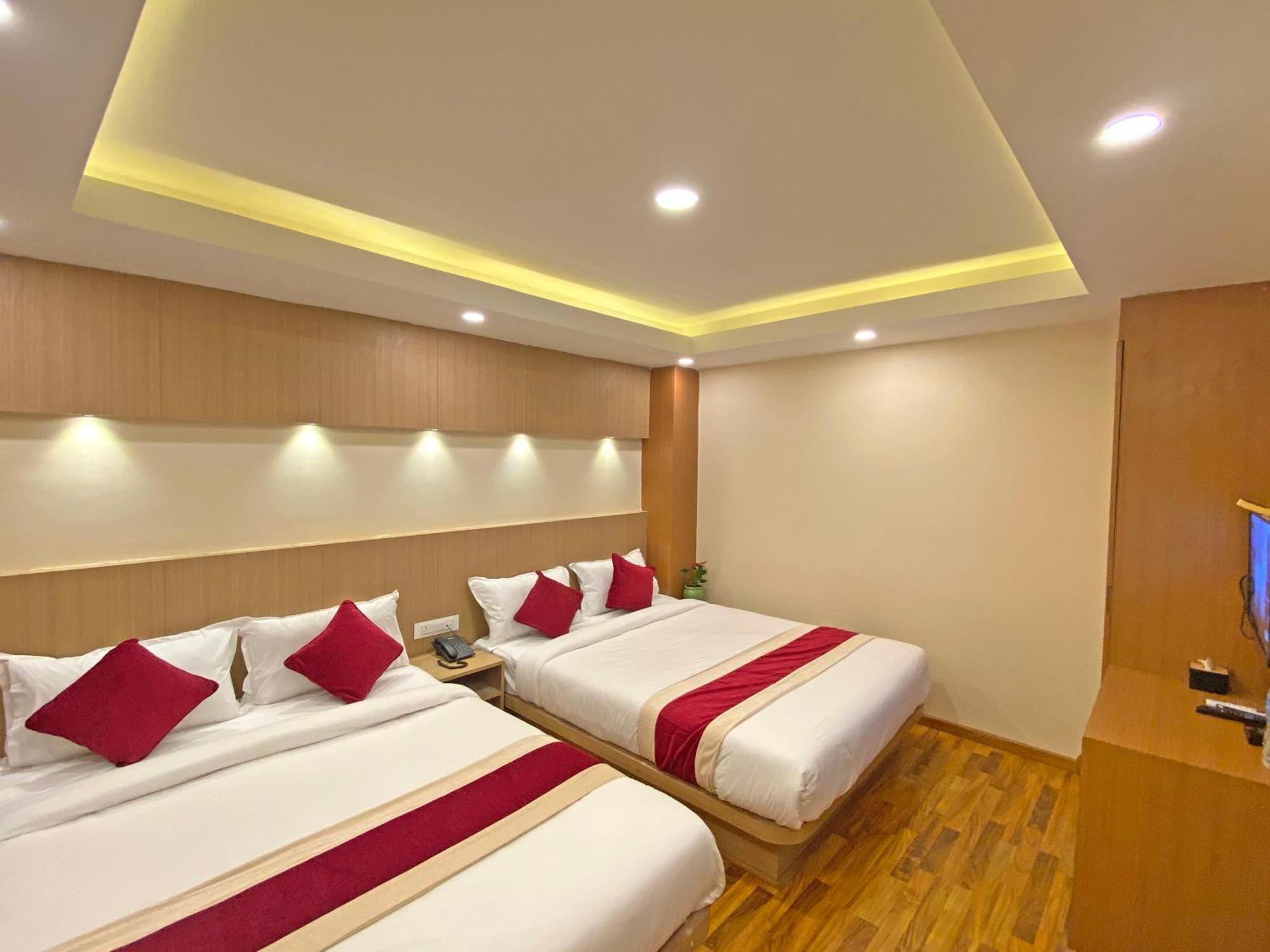 Hotel Nilakantha Pvt. Ltd 카트만두 외부 사진